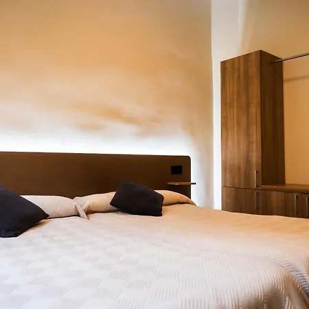 Apartamento Reyes Católicos