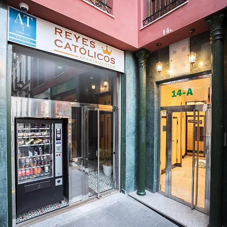 Reyes Católicos Apartamento *