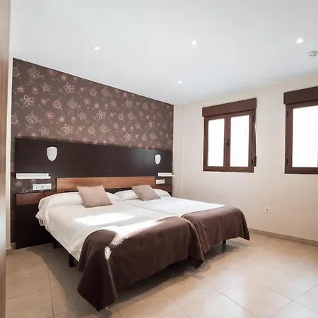 Apartamento Reyes Católicos
