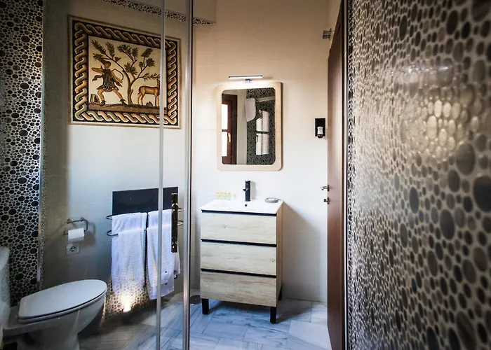 Reyes Catolicos By Medina Living *